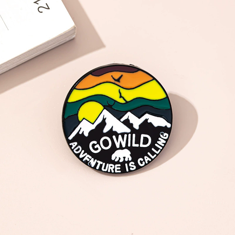 Pin Enamel Petualangan Luar Ru - Outdoor Adventure Friends ulasan dan harga