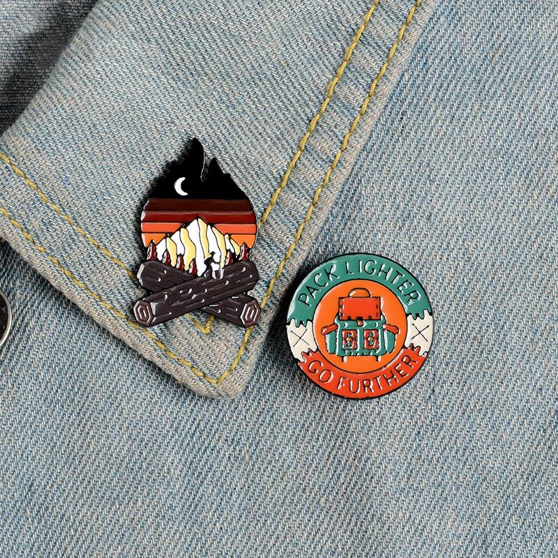 Pin Enamel Api Unggun Luar Rua - Outdoor Adventure Friends ulasan dan harga